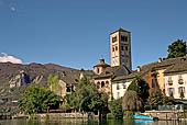 Lago d'Orta, Cusio. L'isola di S. Giulio. Vista dal lago. 